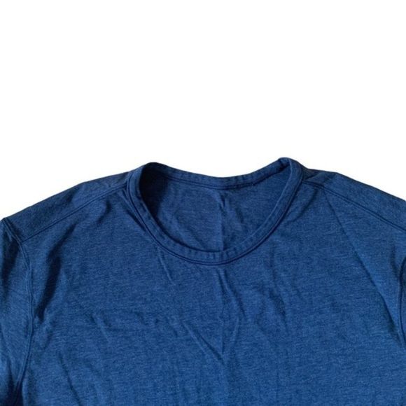 Lululemon Men's Basic T-shirt - Picture 2 of 7